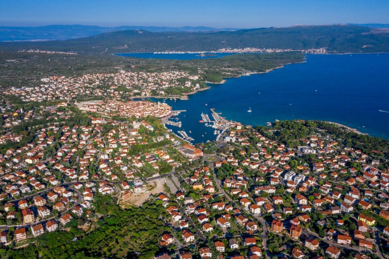 Apartments Maksim And Timon Krk Town Exterior foto