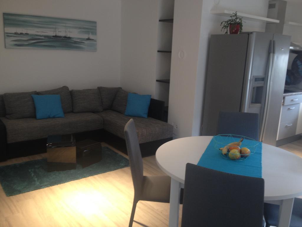 Apartments Maksim And Timon Krk Town Exterior foto